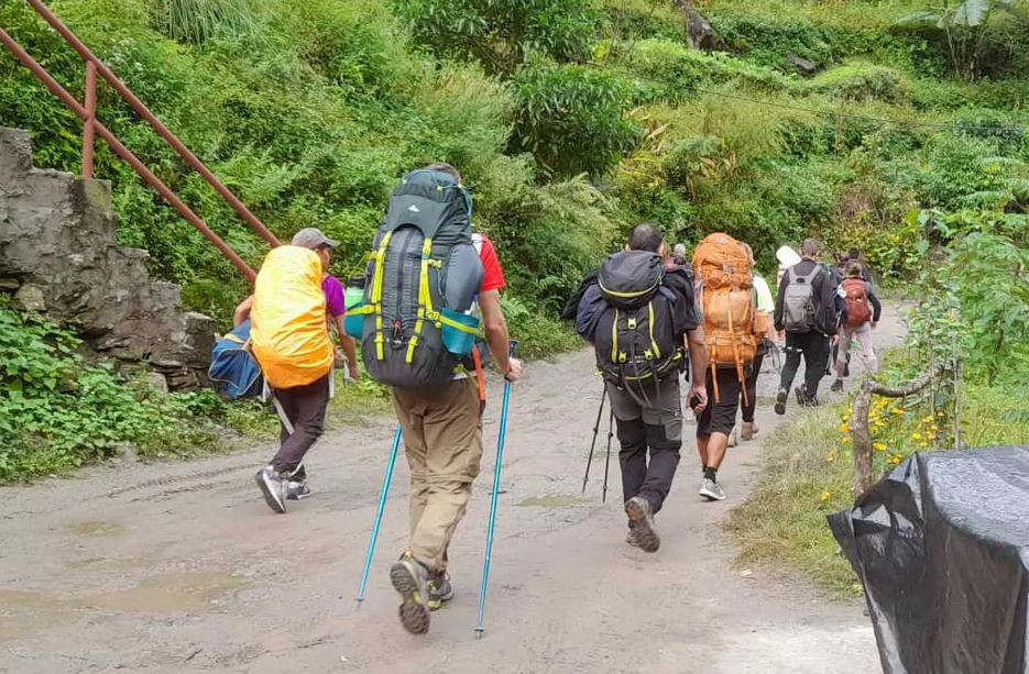 पर्यटन क्षेत्रमा लगानी ४.७२ प्रतिशतले बढ्यो, ६ महिनामा २ खर्ब २१ अर्ब कर्जा प्रवाह