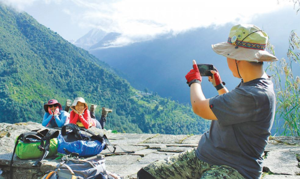 पुरानै लयमा फर्कँदै पर्यटन, २०२३ मा भित्रिए लाखभन्दा बढी पर्यटक