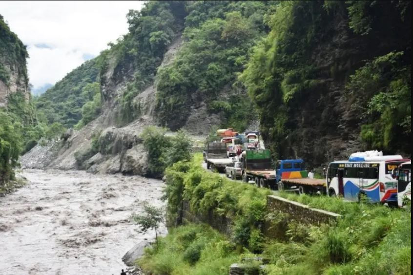 आज पनि यी प्रदेशहरुमा भारी वर्षा हुने, कोशी, बागमती, गण्डकी क्षेत्रमा सर्तकता अपनाउन चेतावनी