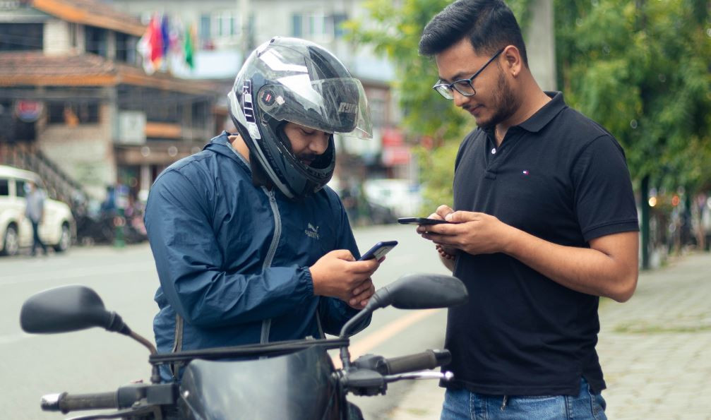 कानुनको पर्खाइमा ‘राइड सेयरिङ’ व्यवसाय, ‘सरकारले गरेको नीतिगत व्यवस्था पर्याप्त भएन’