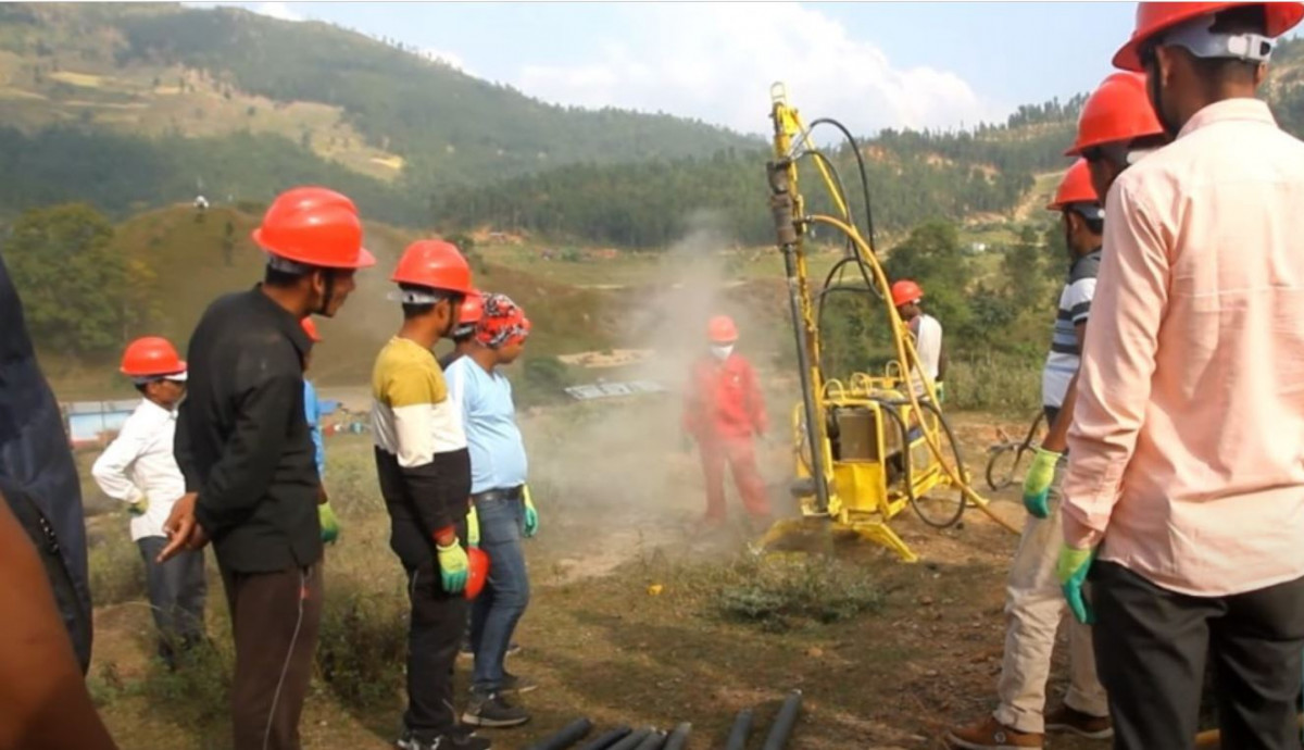 पेट्रोलियम पदार्थ अन्वेषणका लागि मुआब्जा विवाद सुल्झियो, सडक स्तरोन्नतिको काम हुँदै