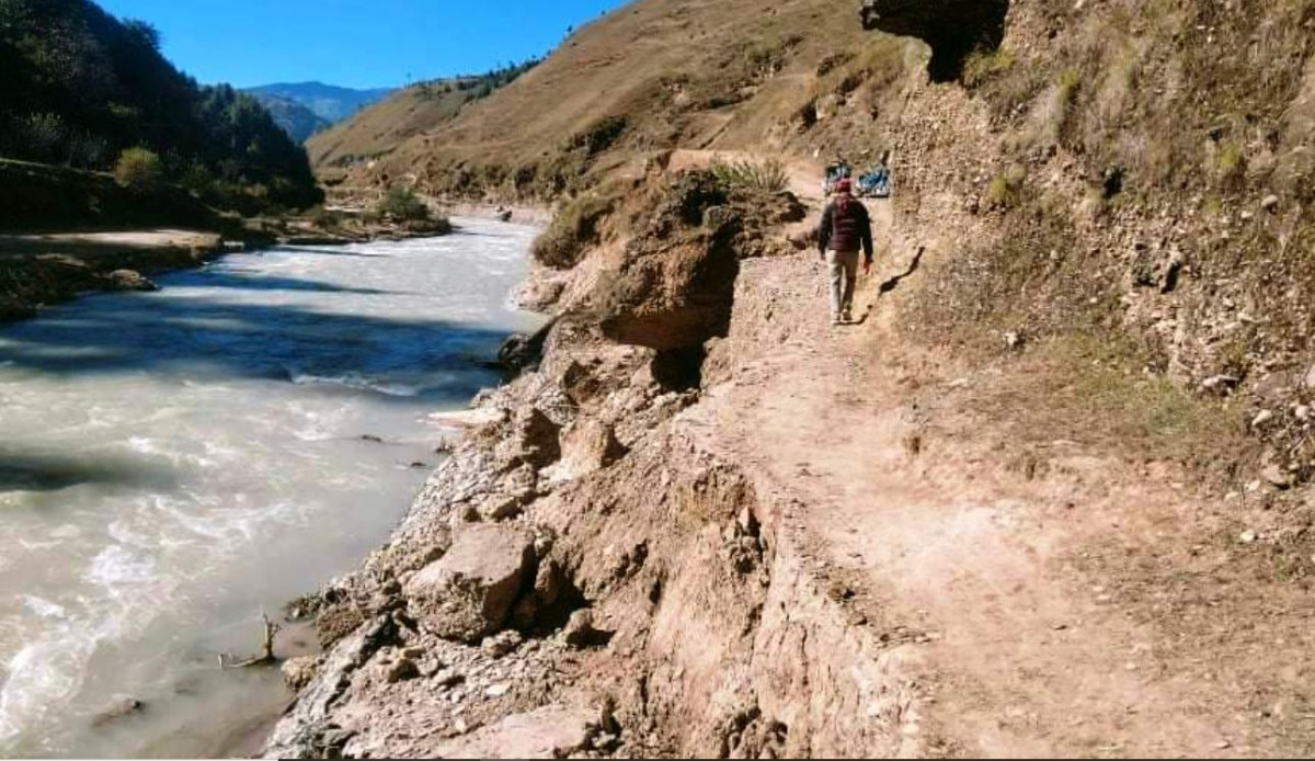 सङ्घीय सरकारले असहयोग गरे पनि प्रदेशले त्रिवेणी-कोरला सडक निर्माण गर्ने