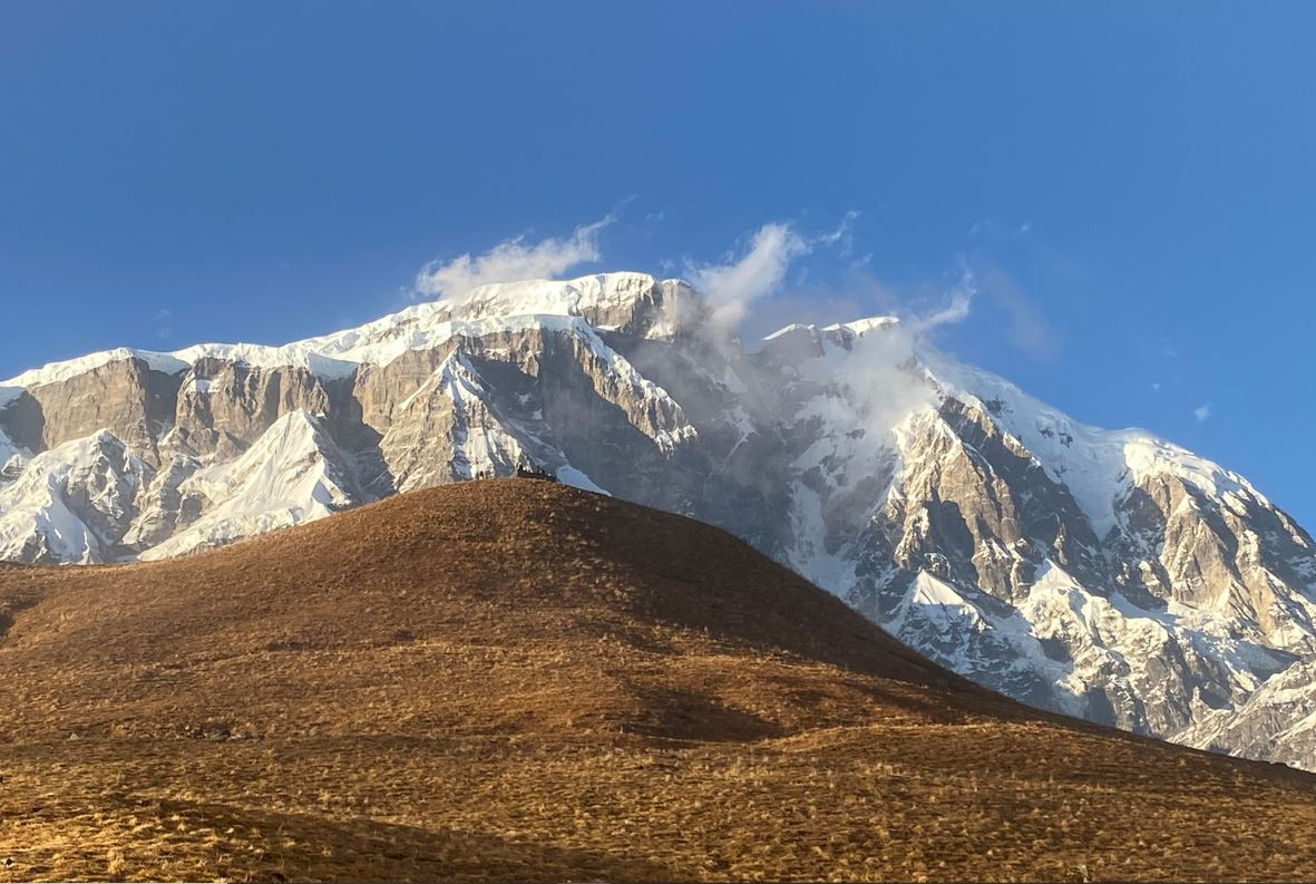 यात्रा संस्मरण : हिमालको फेदैफेद कोरी पहाड