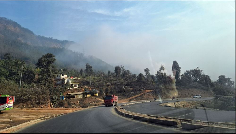 मुग्लिन–पोखरा सडक : यी व्यक्तिले संरचना नहटाउँदा  निर्माण प्रभावित बन्यो